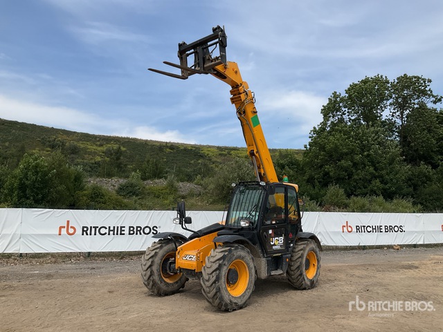 2017 JCB 535-95 Telehandler | Ritchie Bros. Auctioneers