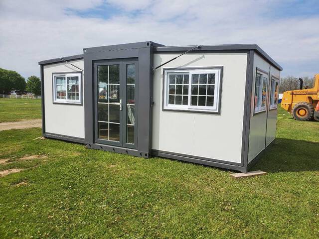 Bastone Folding Mobile Office (Unused)