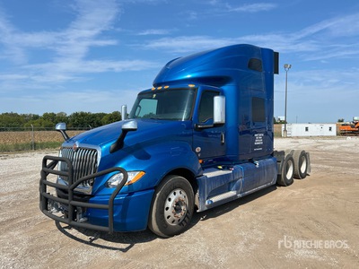 2021 International LT625 6x4 Cabeza Tractora Cabina Dormitorio