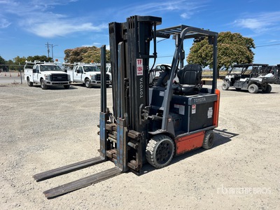 2021 Toyota 8FBCU25 2850 lb Chariot Élévateur Électrique