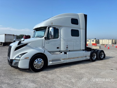 2022 Volvo VNL860 6x4 Ciągnik siodłowy T/A z kabiną sypialną