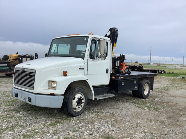 2000 PM 990 kg Knuckle Boom on 2000 Freightliner FL50 4x2 Flatbed Truck with Crane