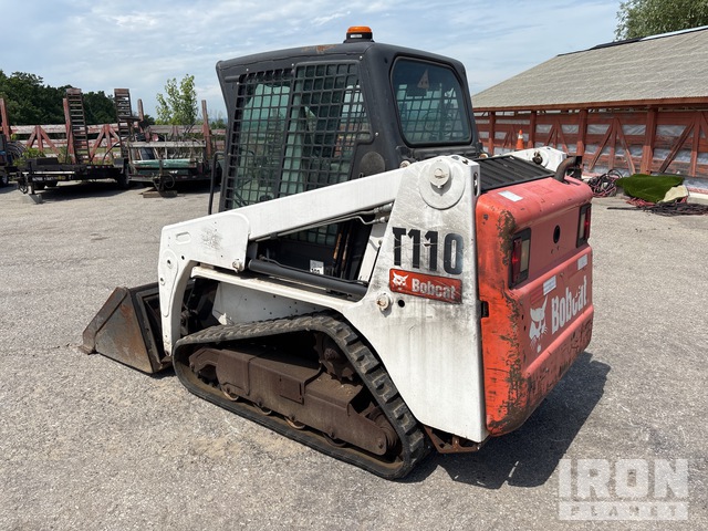 MINI CARGADOR SOBRE ORUGAS 2011 BOBCAT T110