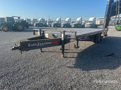 2023 East Texas 25 ft T/A Remolque Portamaquinaria