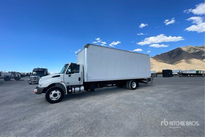 2016 International 4300 SBA 4x2 Van Truck