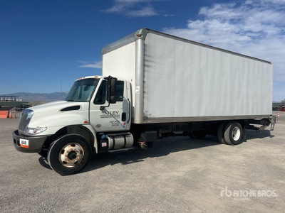 2016 International 4300 SBA 4x2 Camion fourgon
