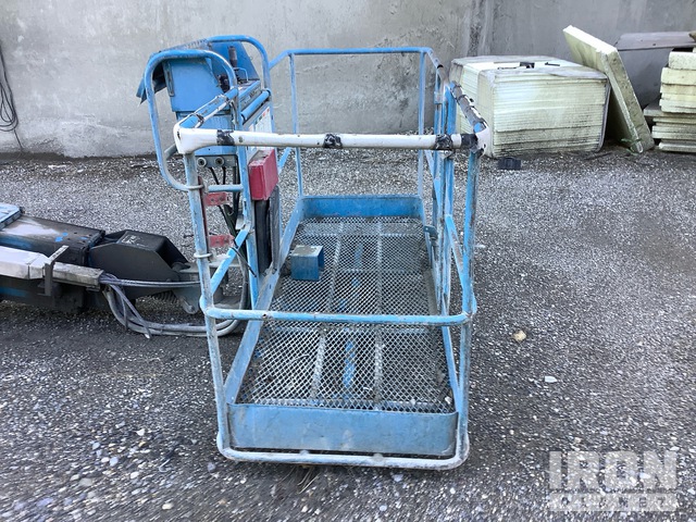 ELEVADOR TELESCóPICO GENIE 4WD S80