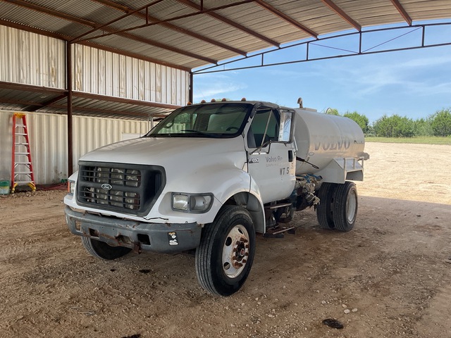 2003 Ford F-650 XL 4x2 Water Truck
