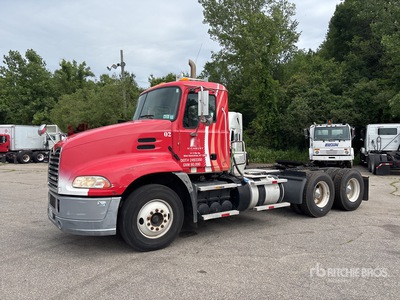 2017 Mack CXU613 Pinnacle 6x4 Tracteur routier