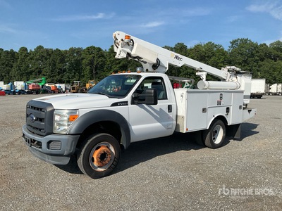 Altec AT200A 30.8 ft on 2016 Ford F-450 4x2 شاحنة دلو