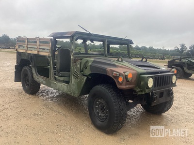 AM General M1152A1B2FK5 HMMWV 2 Door Hard Top w/Truck Body