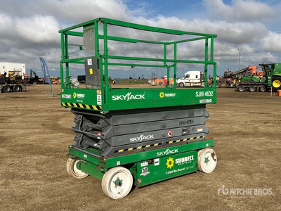 2015 Skyjack SJIII 4632 Electric Scissor Lift