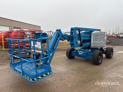 2014 Genie Z-45/25J 4WD Diesel Plataforma Elevadora Articulada