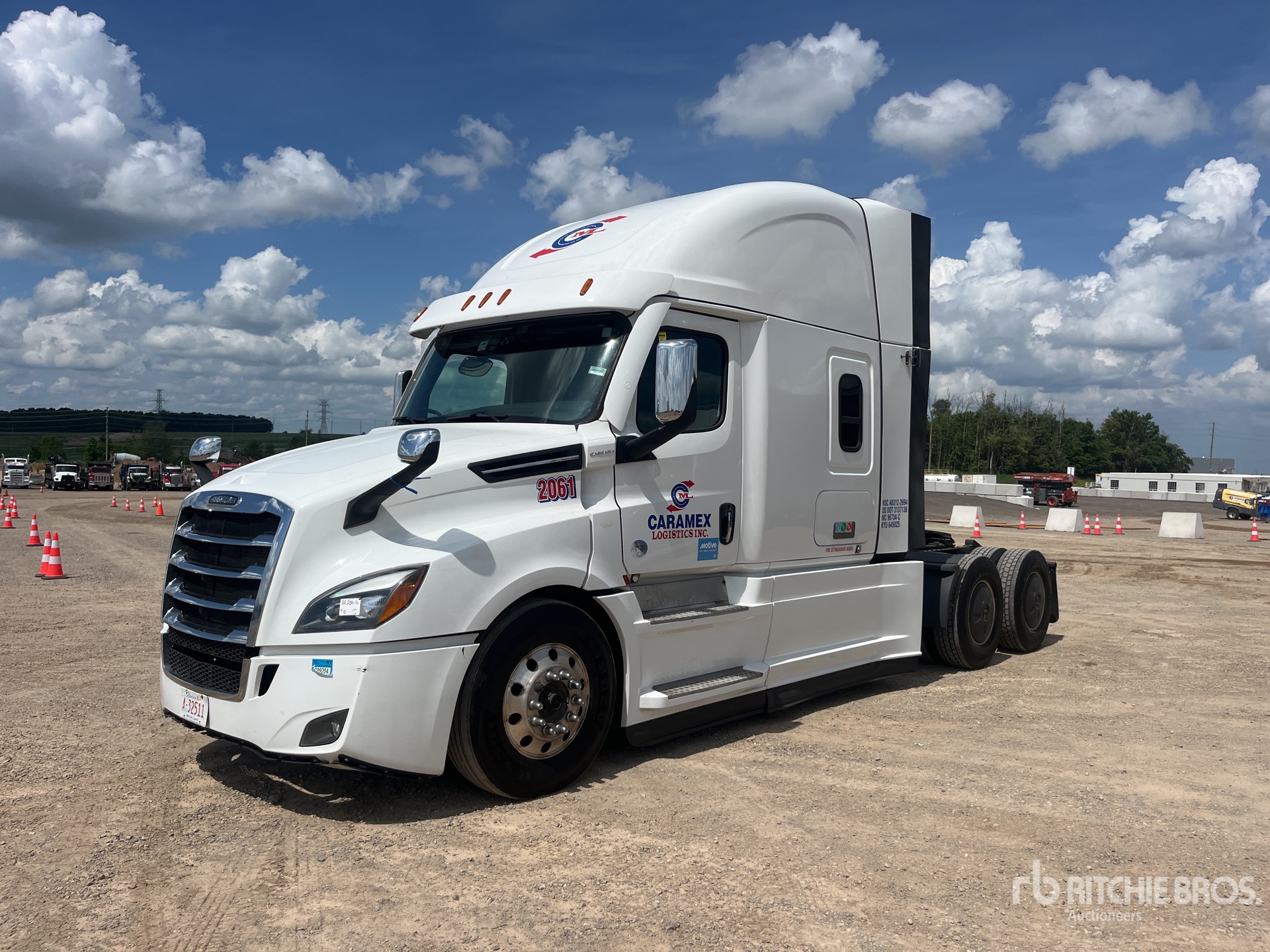 2023 Freightliner Cascadia 126 6x4 Cabeza Tractora Cabina Dormitorio
