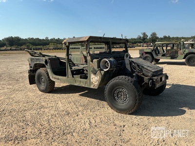 AM General M1152A1B2FK5 HMMWV 2 Door Hard Top w/Truck Body