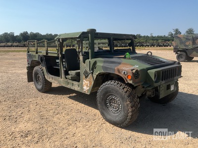 AM General M1152A1B2FK5 HMMWV 2 Door Hard Top w/Truck Body