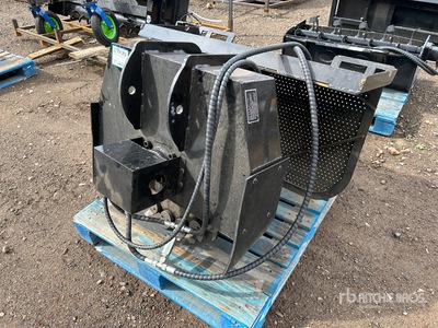GIYI GY-FSG28 26 in Skid Steer Stump Grinder (Unused)