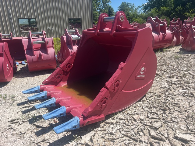 Enstruc  60 in Excavator Bucket - Fits Komatsu PC400-490