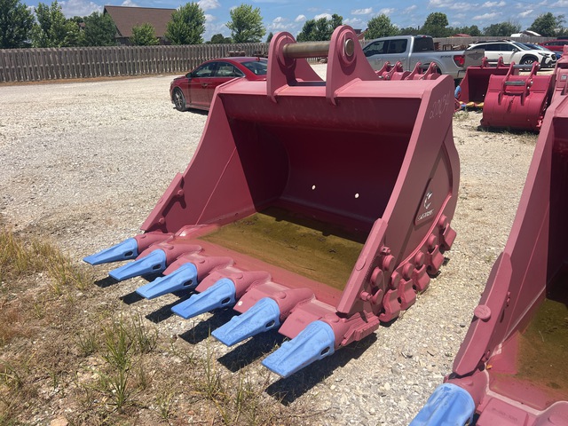 Enstruc 72 in Excavator Bucket - Fits Kobelco SK400-500