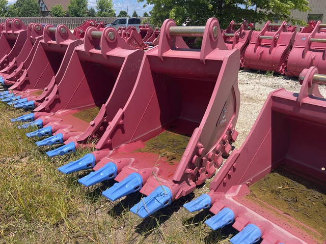 Enstruc 42 in Excavator Bucket - Fits John Deere 450-470