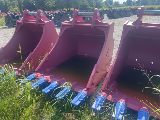 Enstruc 54 in Excavator Bucket - Fits John Deere 450-470