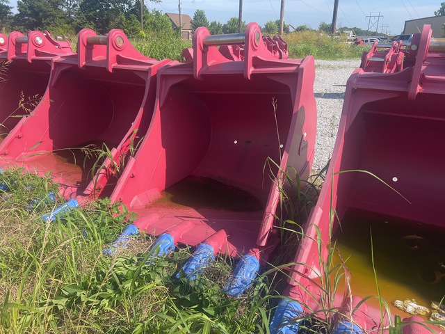 Enstruc 60 in Excavator Bucket - Fits Kobelco SK400-500