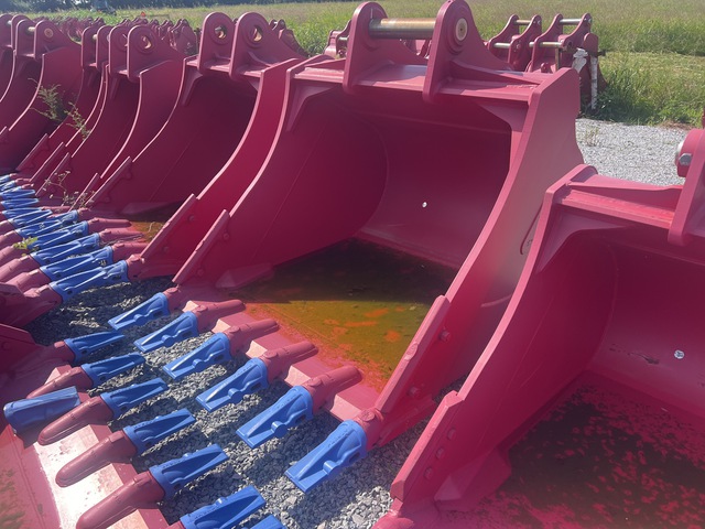 Enstruc 66 in Excavator Bucket - Fits Case CX460-500