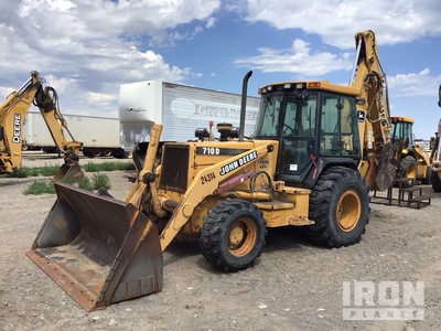 1999 John Deere 710D 4x4 Graaflaadmachine