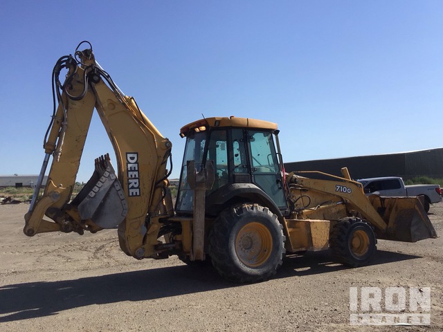 RETROEXCAVADORA 2003 JOHN DEERE 710G