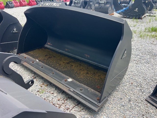 Enstruc 104 in Wheel Loader Bucket