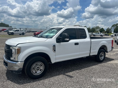 2019 Ford F-250 XL 4x2 Extended Cab Pickup
