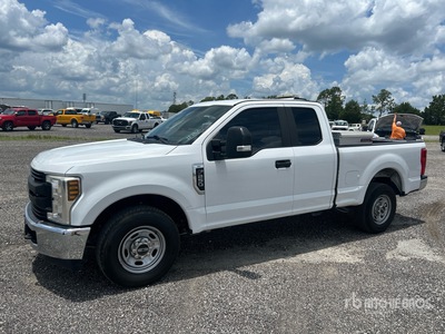 2019 Ford F-250 4x2 Extended Cab Pickup