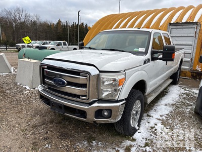 2015 Ford F-350 XLT 4x4 Crew Cab بيك اب