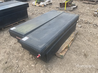 Quantity of (2) Weather Guard Caja de herramientas - Fits Pick up truck