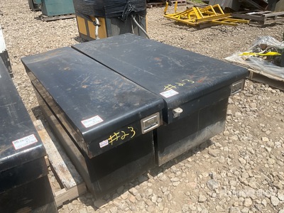 Quantity of (2) Weather Guard Caja de herramientas - Fits pickup truck