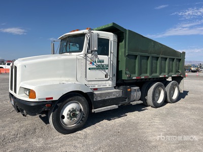 1992 Kenworth T400 6x4 T/A Dump Truck