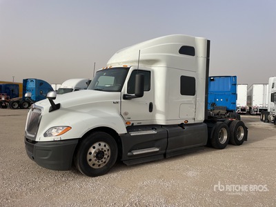 2020 International LT625 6x4 Cabeza Tractora Cabina Dormitorio (Inoperable)