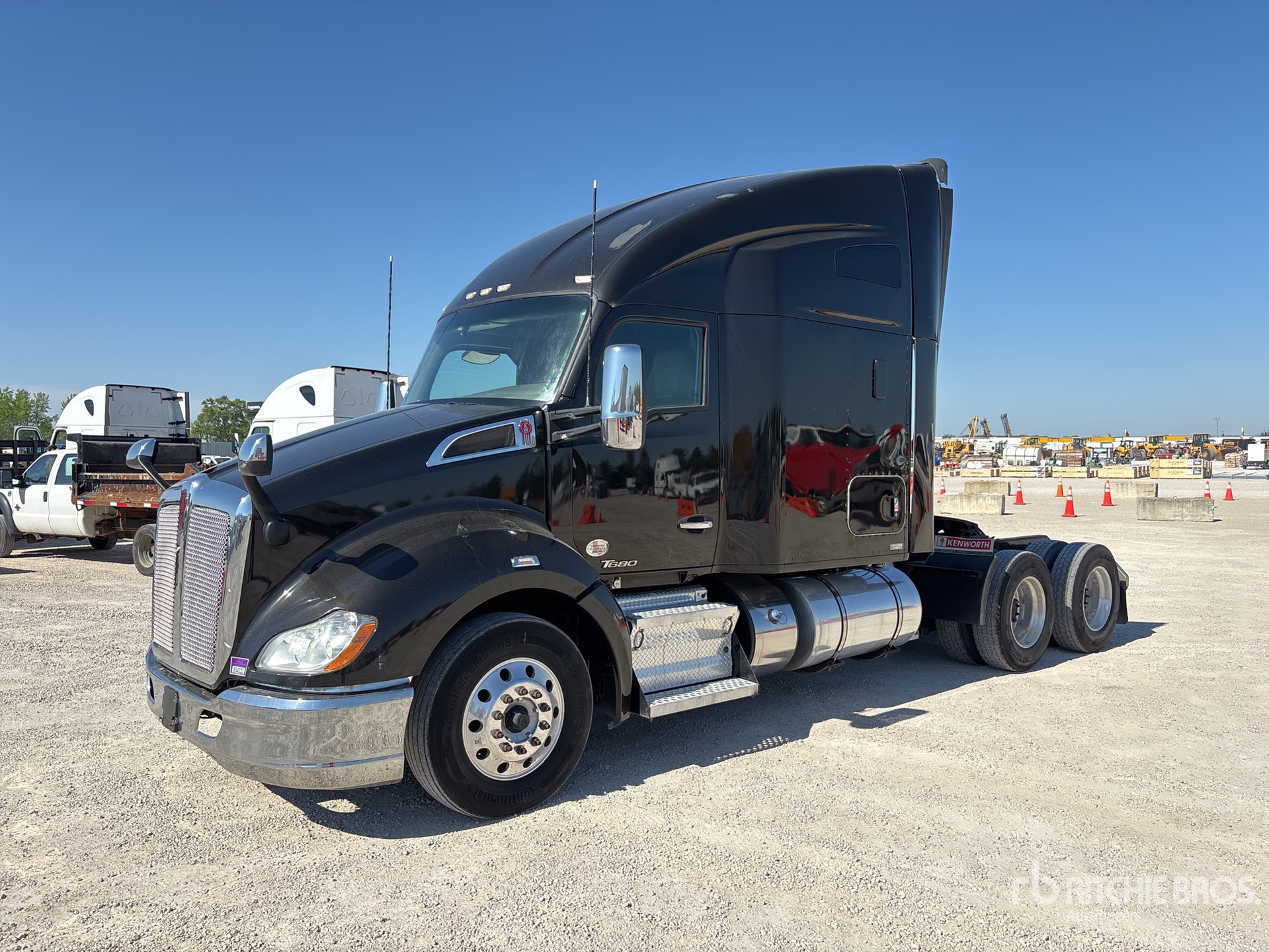 2019 Kenworth T680 6x4 T/A Sleeper Truck Tractor