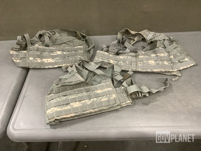 (100) Fighting Load Carriers