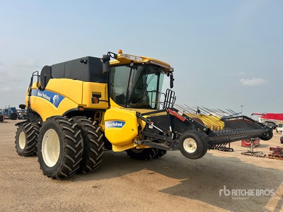 2011 New Holland CX8080 Combine Harvester