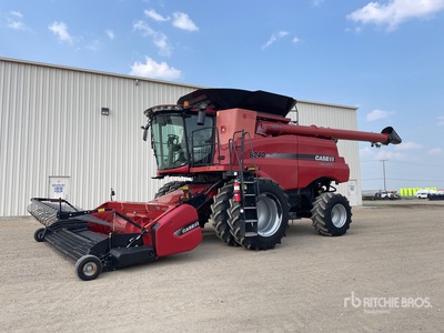 2015 Case IH 8240 Combine Harvester