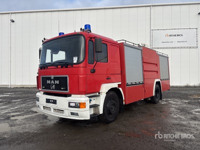 1997 MAN M38 591 4x2 Camión de bomberos