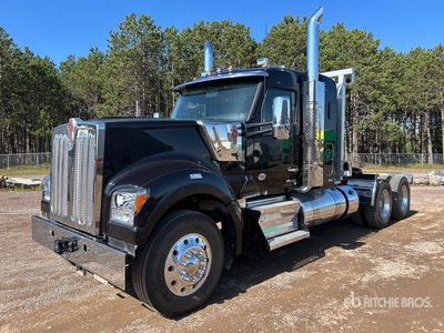 2025 Kenworth W990 6x4 Tracteur Routier Couchette