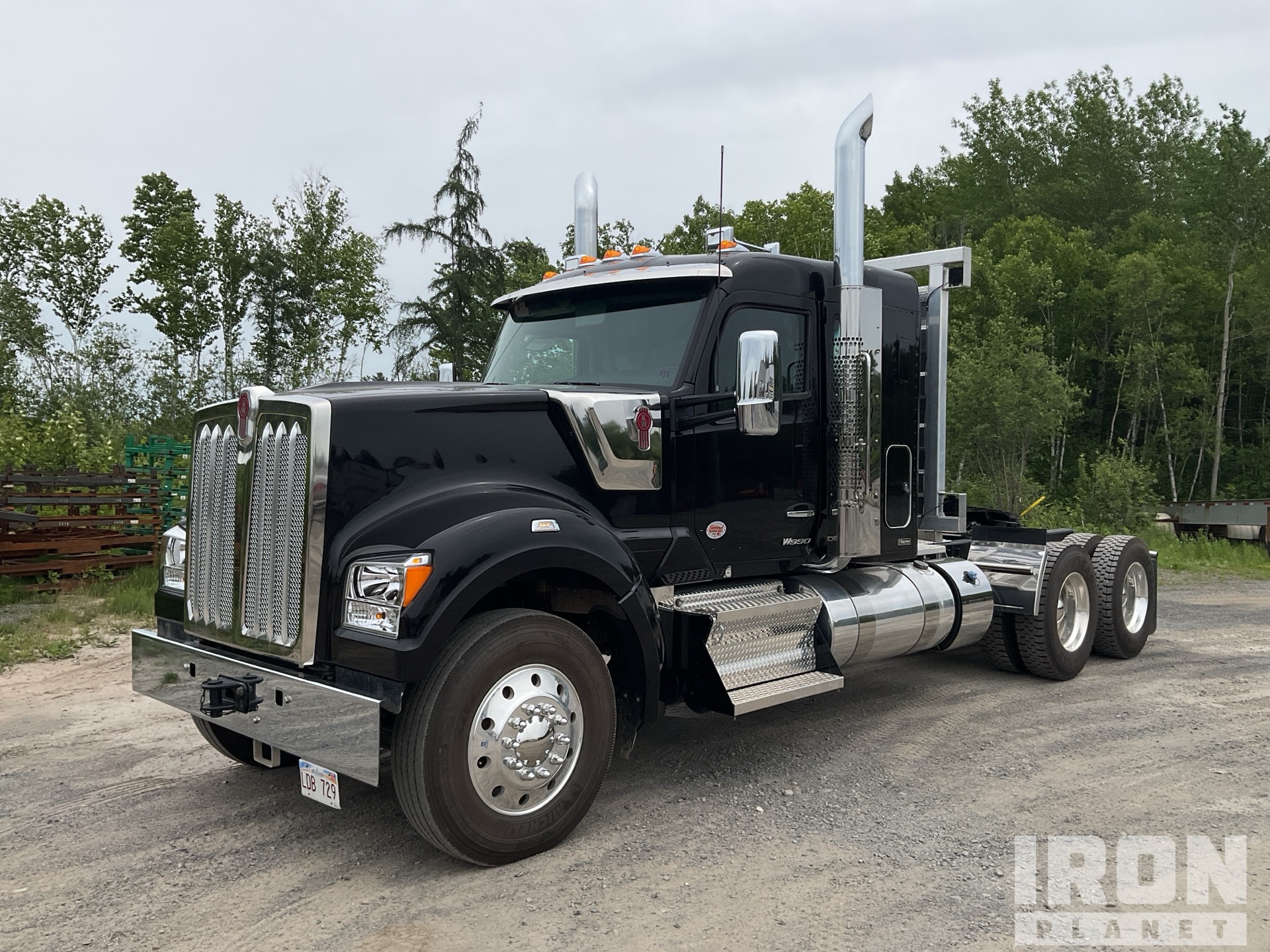 2025 Kenworth W990 6x4 Cabina con cuccetta per trattore stradale