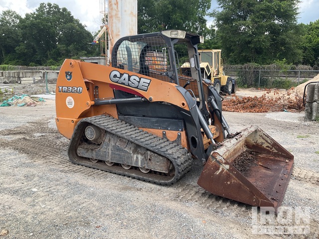 MINI CARGADOR SOBRE ORUGAS 2015 CASE TR320