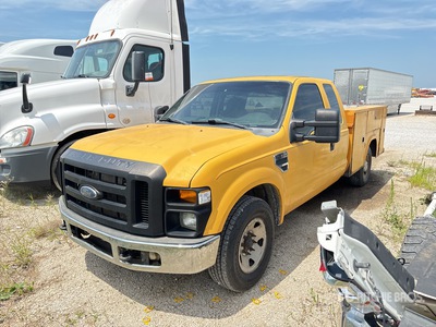 2009 Ford F-250 4x2 Extended Cab Camión Utilitario (Inoperable)