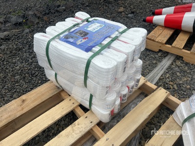 Quantity of (20) 3.9 in x 13 ft Heavy Duty Industrial Polyester Lifting Strap (Unused)