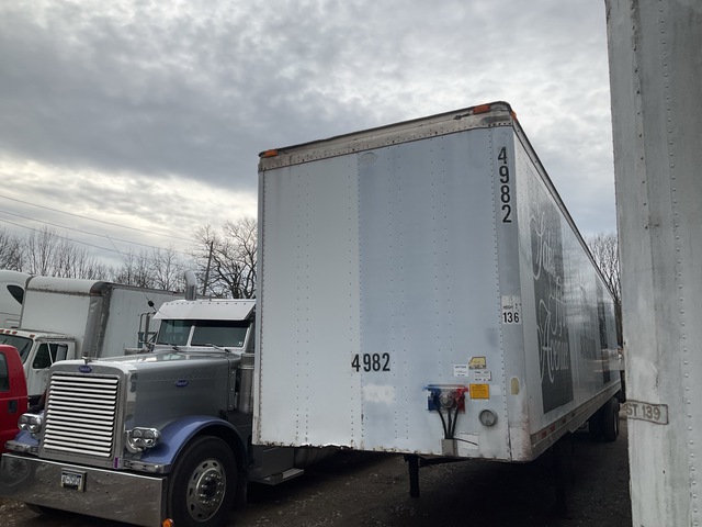 2003 Utility VS2DC 53 ft T/A Van Trailer