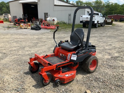 Kubota Z231KW-42 Zero-Turn Lawn Mower