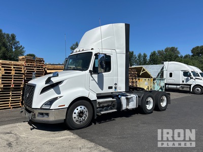 2020 Volvo VNL 300 6x4 T/A Day Cab Truck Tractor